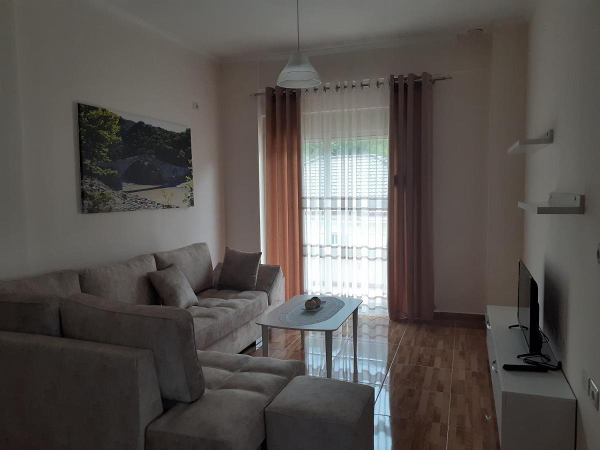 Drini Apartments Përmet Buitenkant foto
